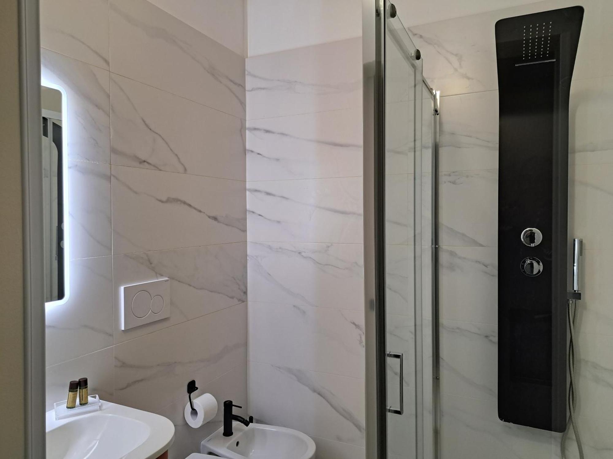 Palazzo Castellano Bed & Breakfast Lecce Bagian luar foto