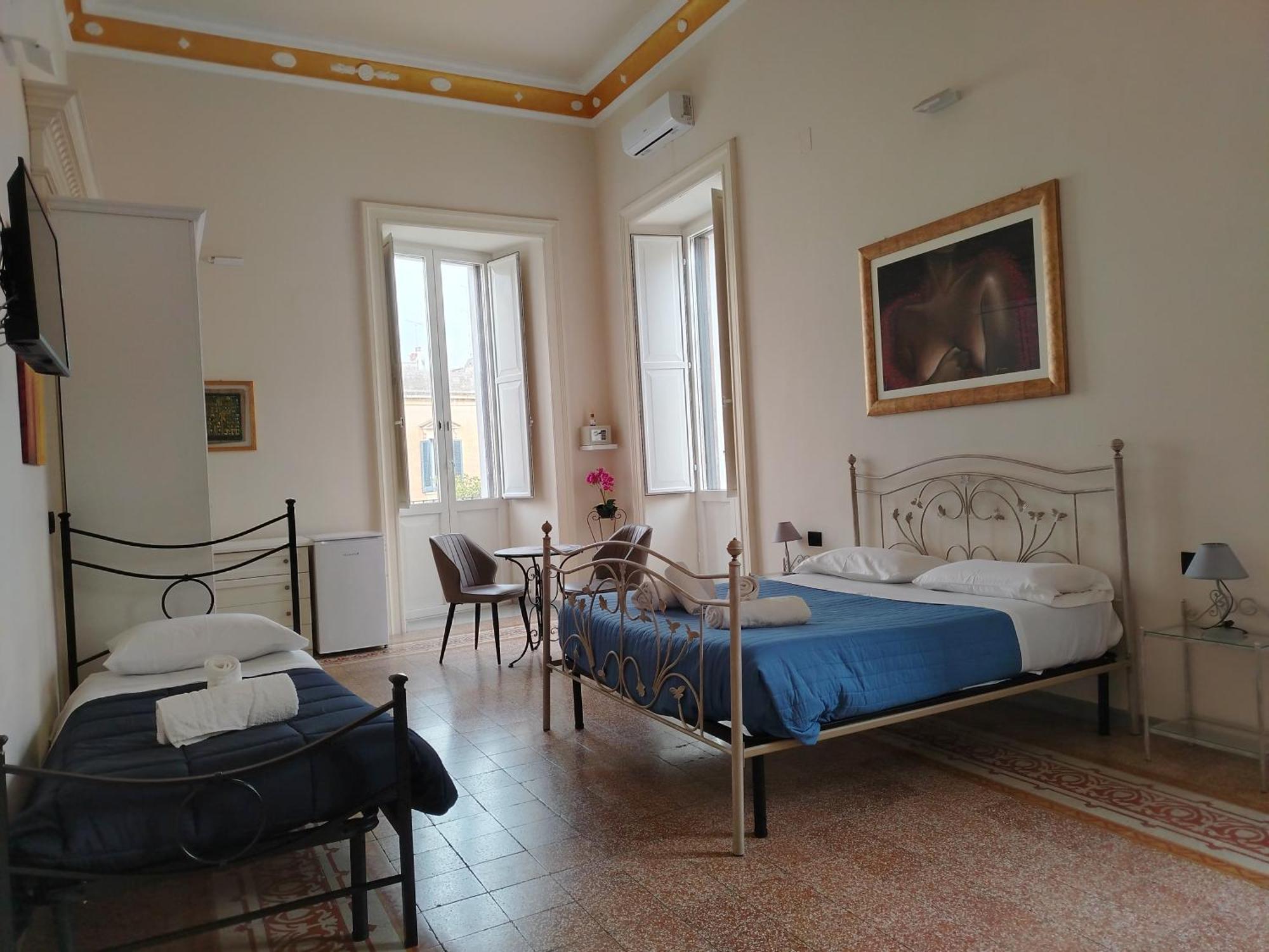 Palazzo Castellano Bed & Breakfast Lecce Bagian luar foto